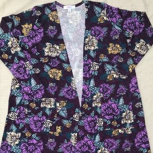 Medium Lularoe floral Sarah